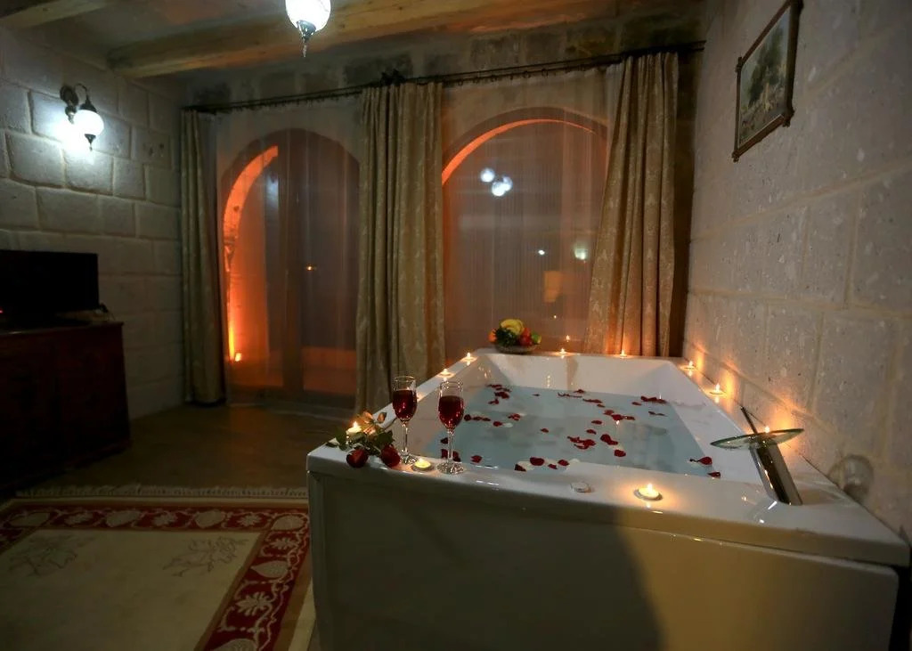 Angel Cave Suite