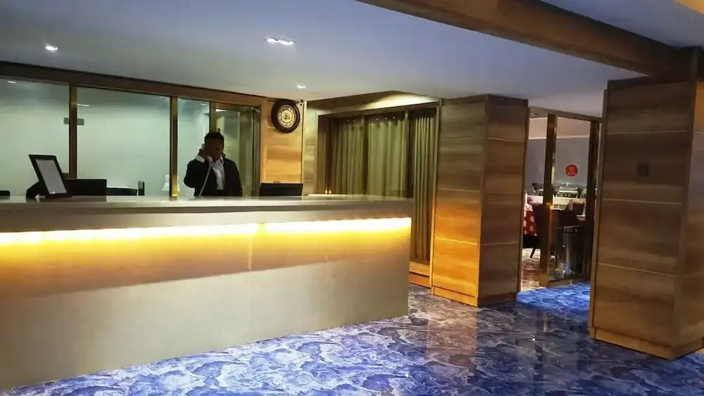 Royal Continental Hotels and Apartment