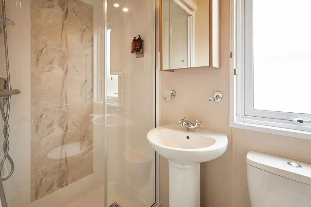 Host Stay Lakeview Winter