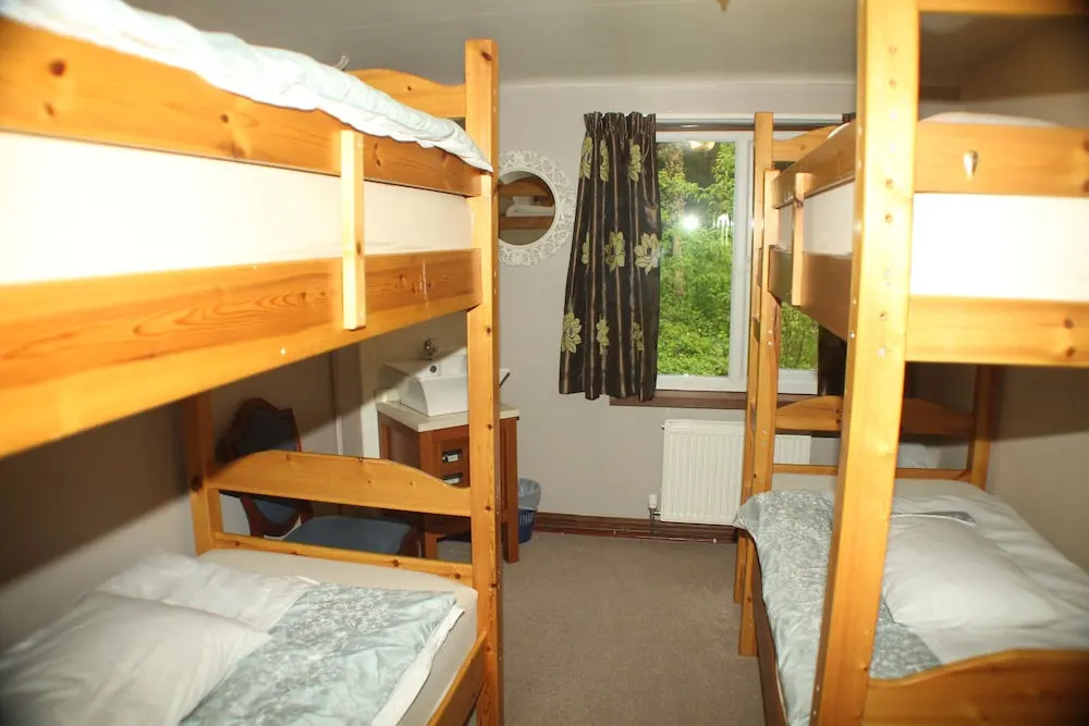 Lledr House Hostel near two Zip World sites