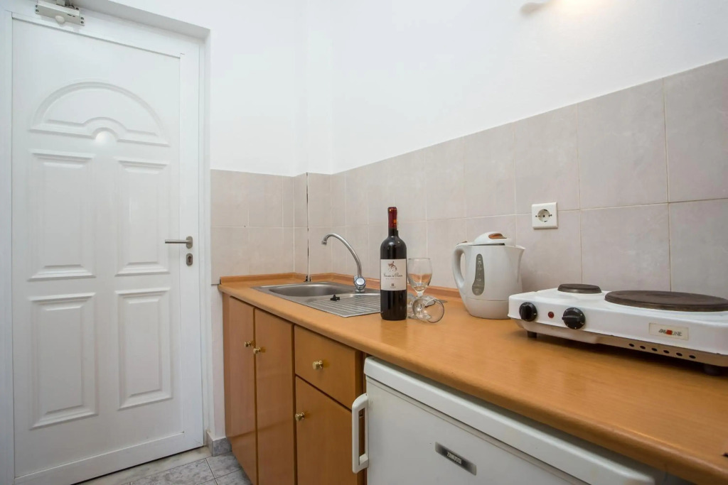 Dias Studios & Suites