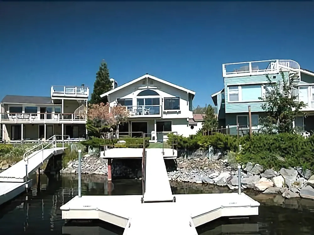 478 Carson Court 3 Bedroom Home