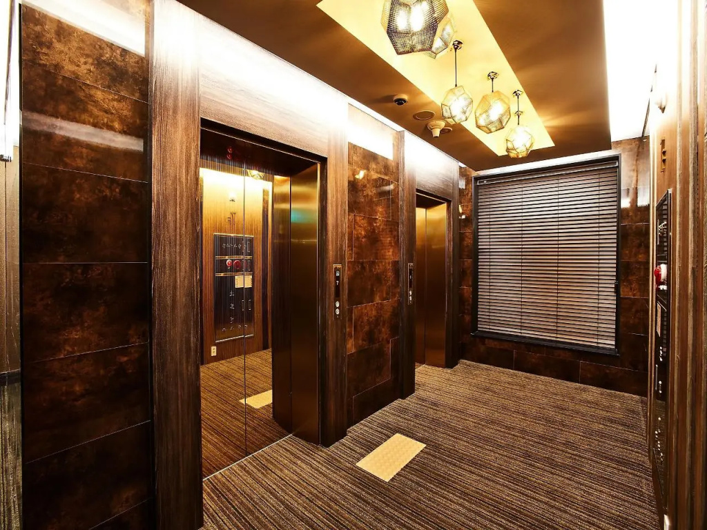 Hotel Wanted