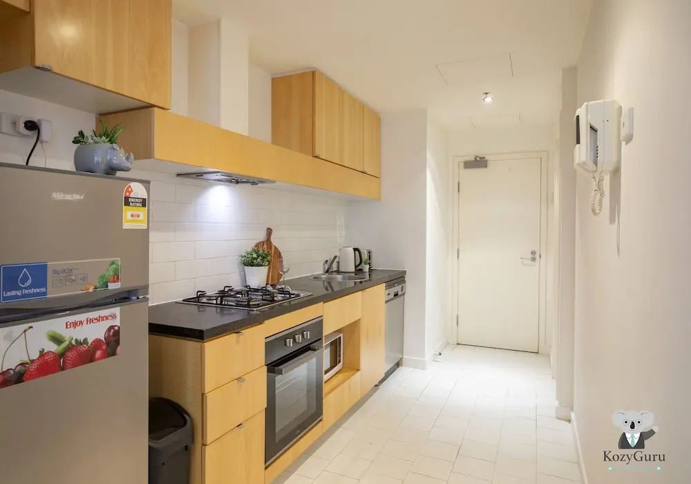 Mel CBD 1bed APT Central & State Library Vme024