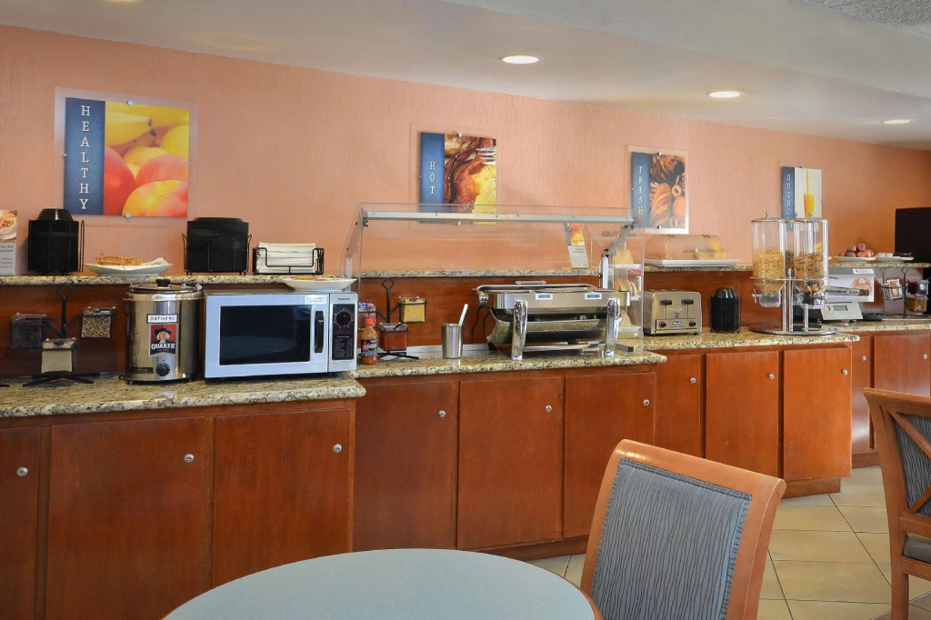Best Western Plus Wilmington / Wrightsville Beach