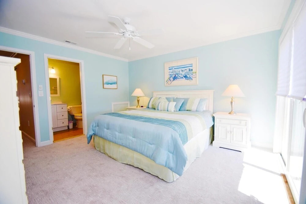 Harbour Island 21c 2 Bedroom Townhouse by RedAwning