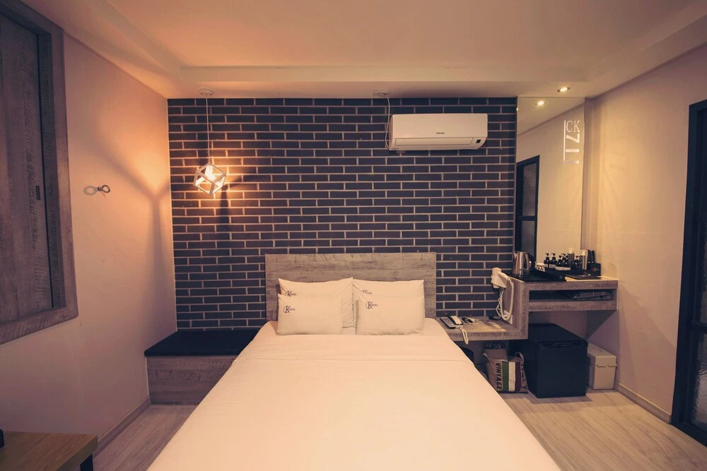 CK Hotel
