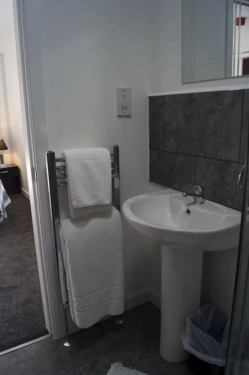 Kirks Korner Motel