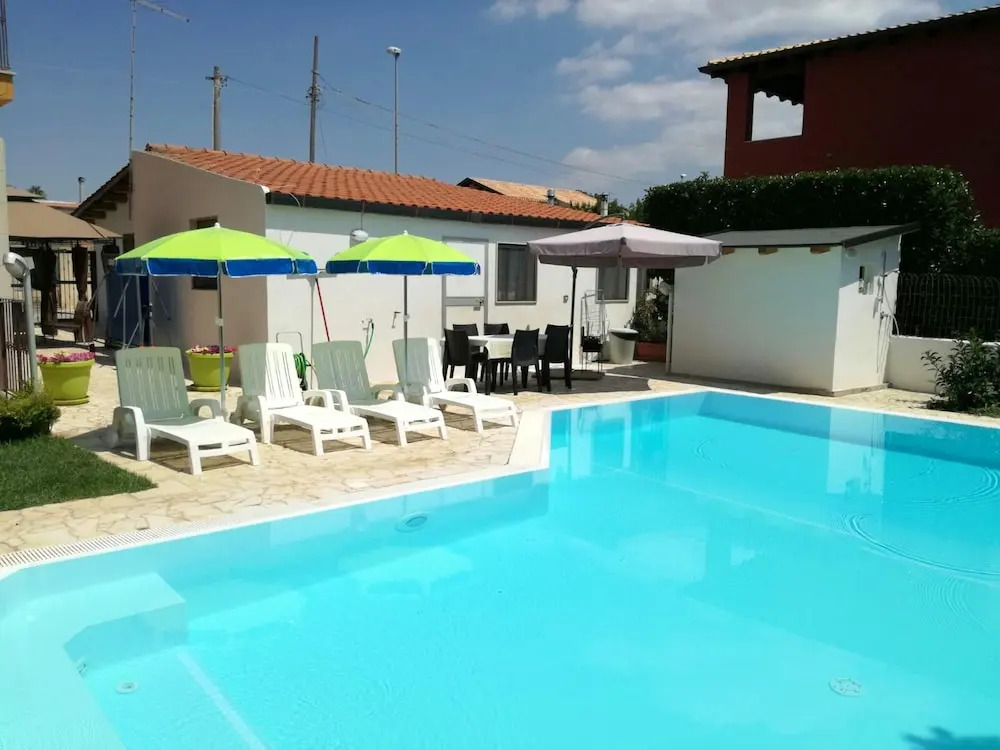 Villa With 2 Bedrooms in Conservatore, With Pool Access, Furnished Gar
