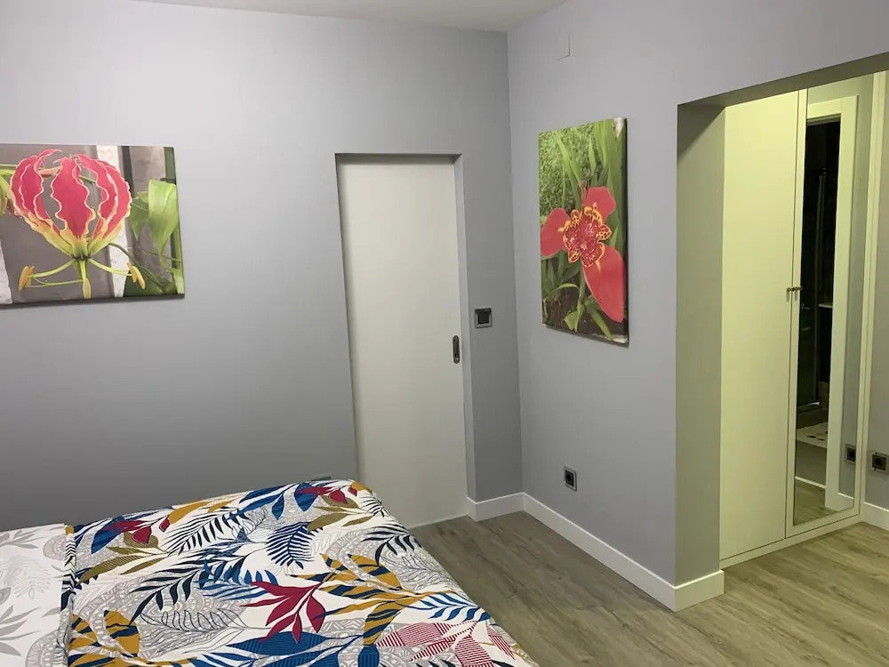 Funchal Apt- Sleeps 2 - Pool & Garden - Madeira