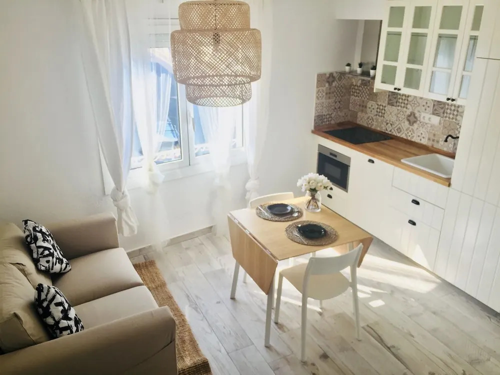 Beautiful & Stylish Apartment