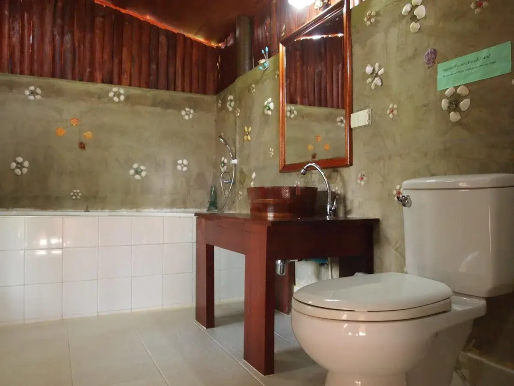 Lipa Bay Resort
