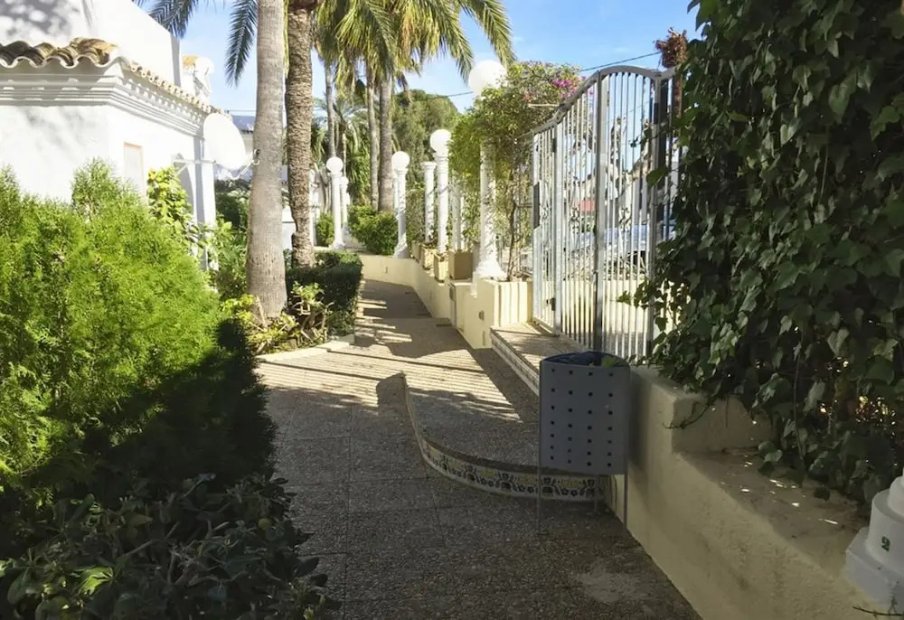 Pb1116 in Denia With 1 Bedrooms and 1 Bathrooms