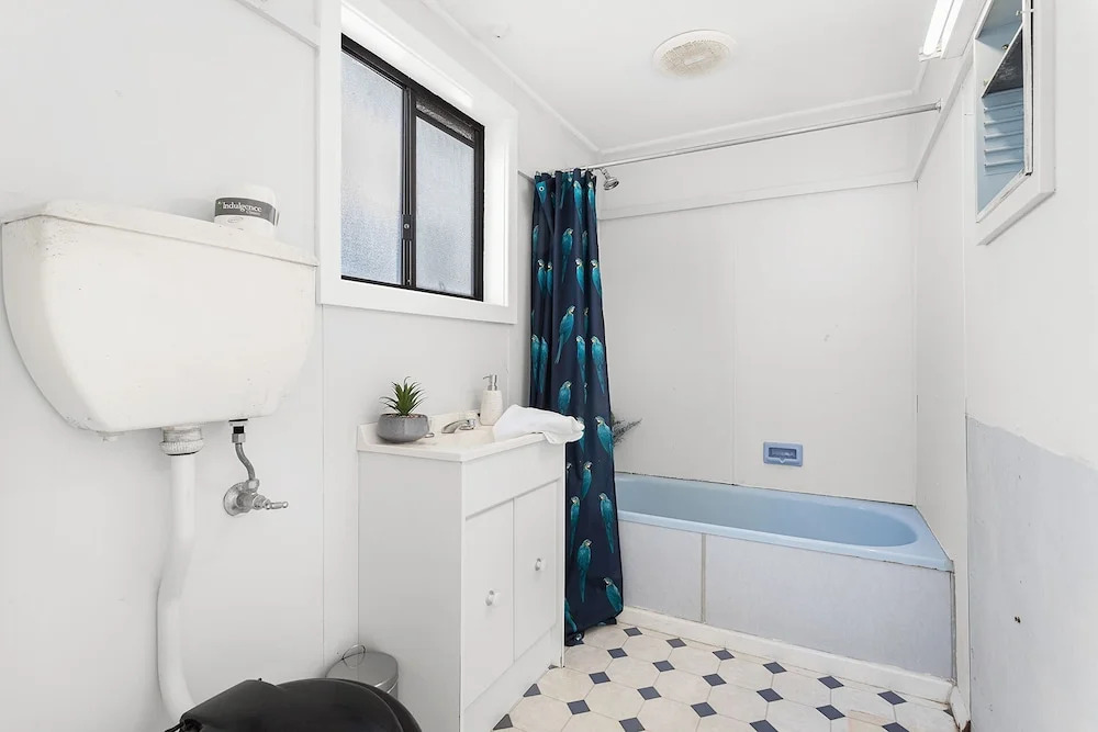 Victoria Parade, 29B