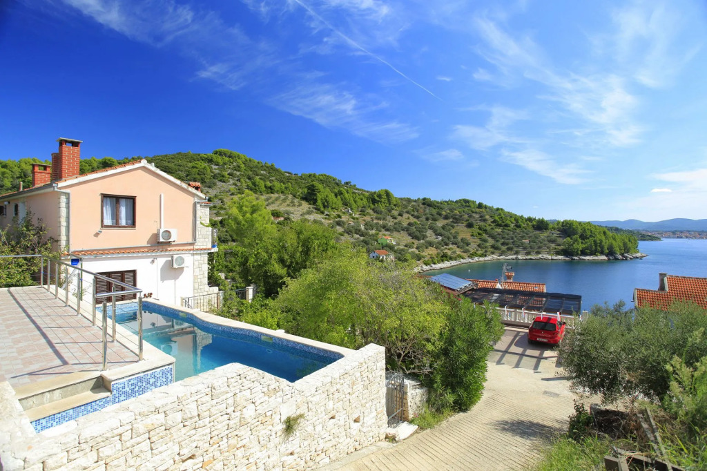 Holiday house Niso - with pool Cove Mikulina luka (Vela Luka), Island Korcula