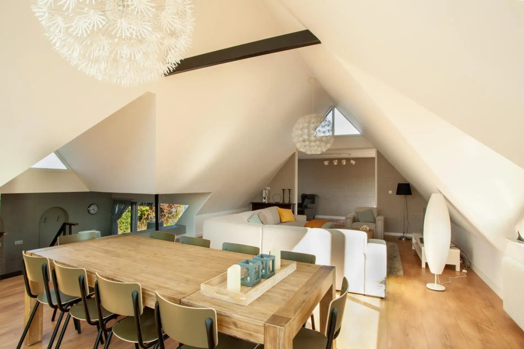 Spacious villa in Rijs near IJsselmeer and forest