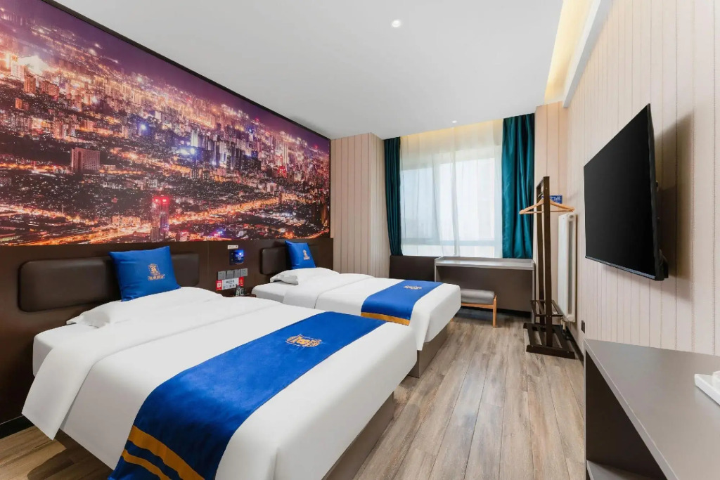 Super 8 Hotel (Jinan  Pengjiazhuang Metro Station Licheng Second Middle School)