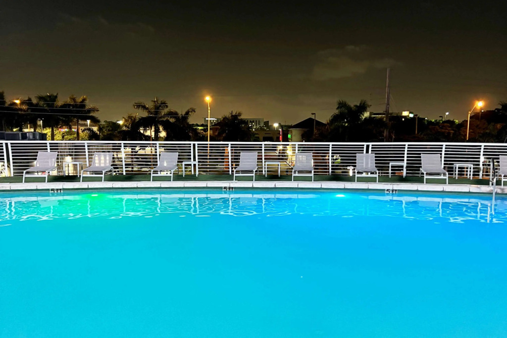 Nuvo Suites Hotel - Miami Doral