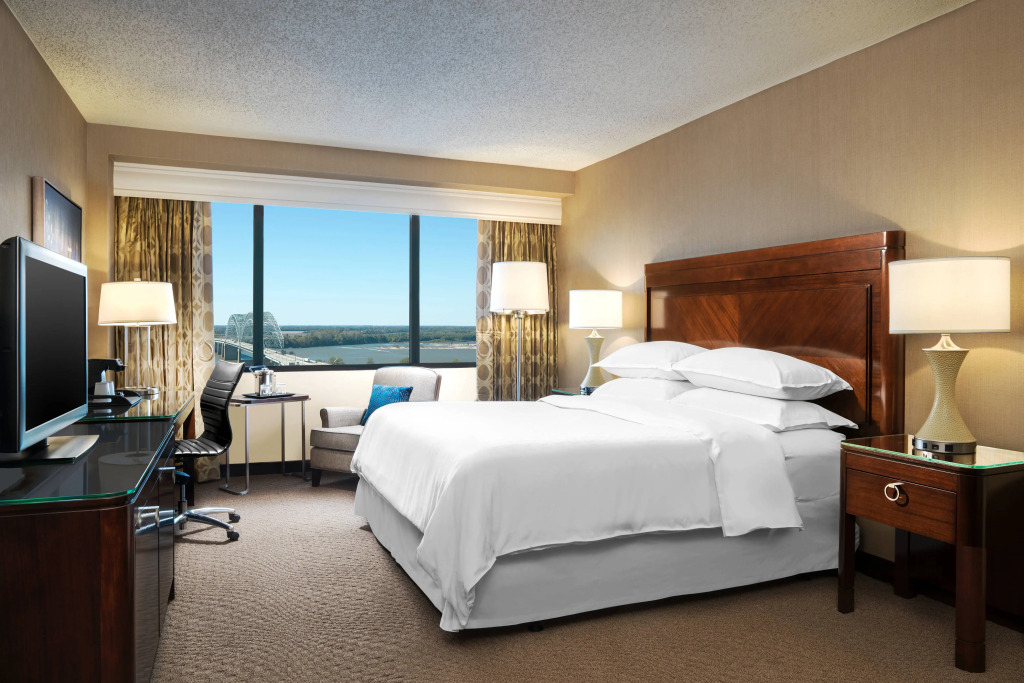 Memphis Riverline Hotel