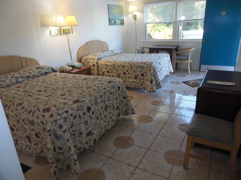 Sand Dollar Inn