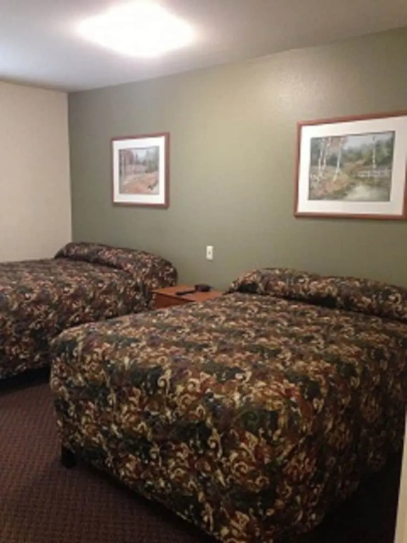 Inland Suites Elvis