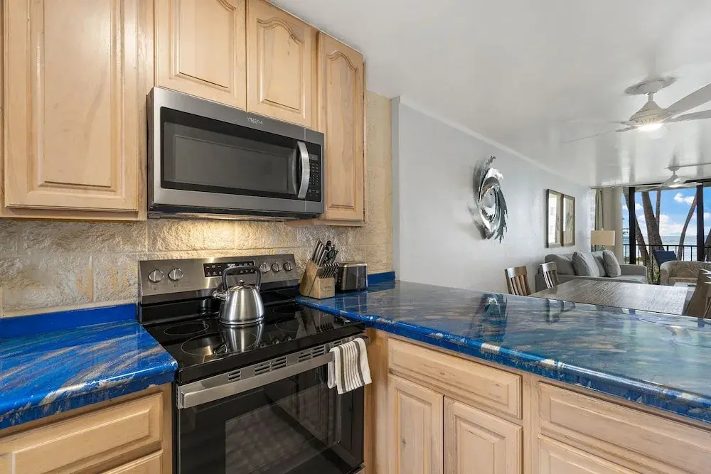 Experience Oceanfront Luxury at Kanai A Nalu 209, a Spacious 2-bd/2ba Condo, AC!
