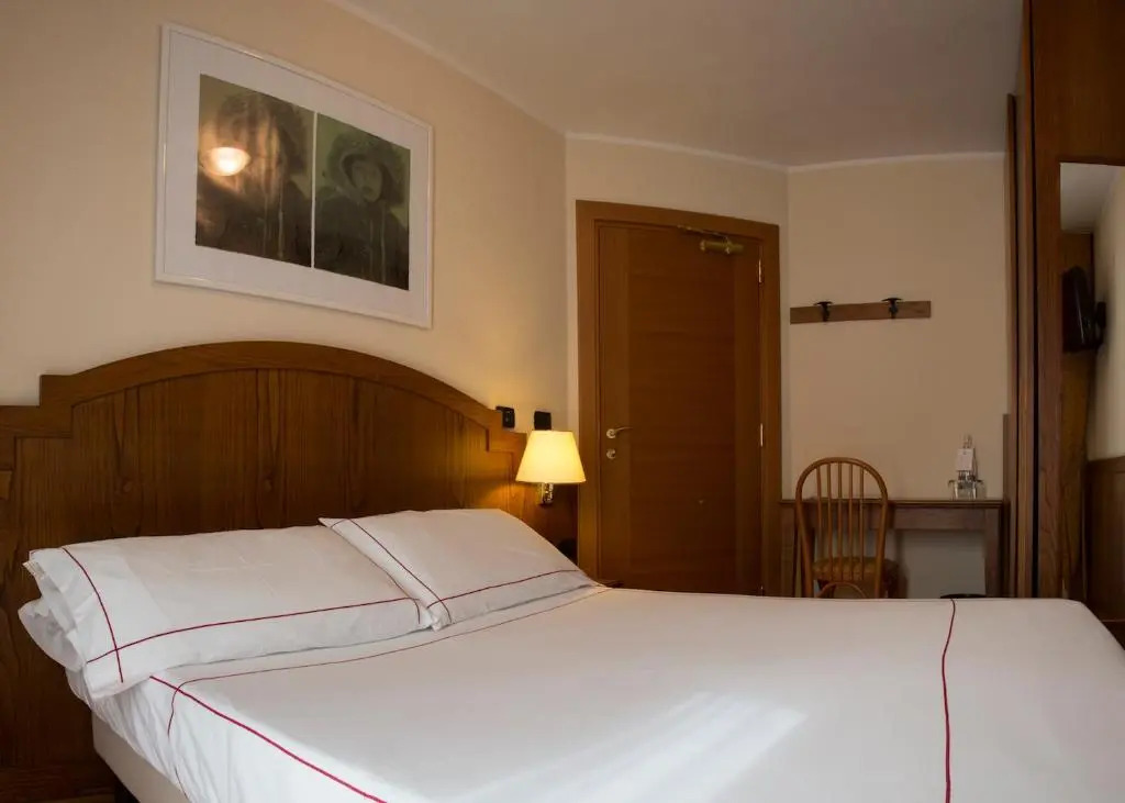 Cresta Et Duc Hotel
