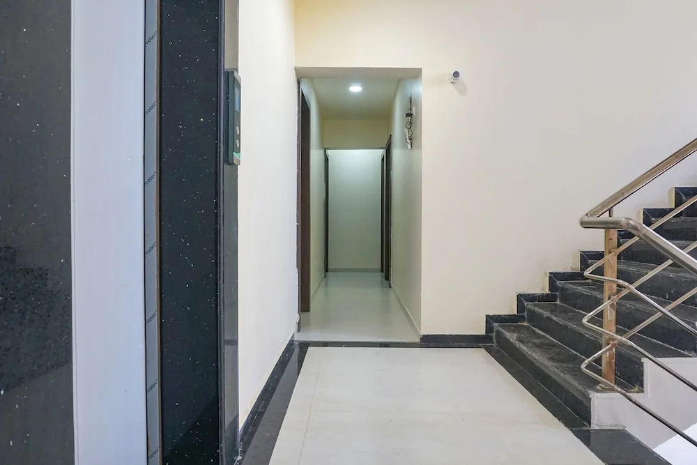 FabHotel Emersion Residency - Nr. Dnyanjyoti Savitribai Phule Udyan