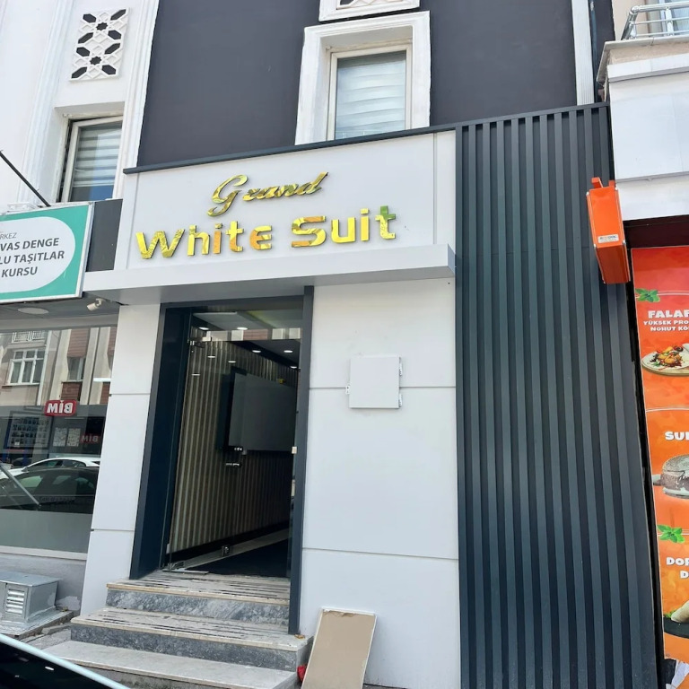 Grand Whi̇te Sui̇t Otel