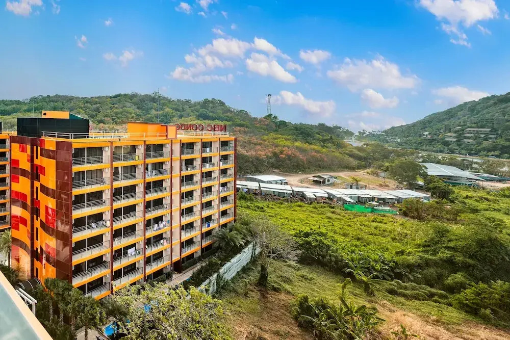 One bedroom Condo in Naiharn P209