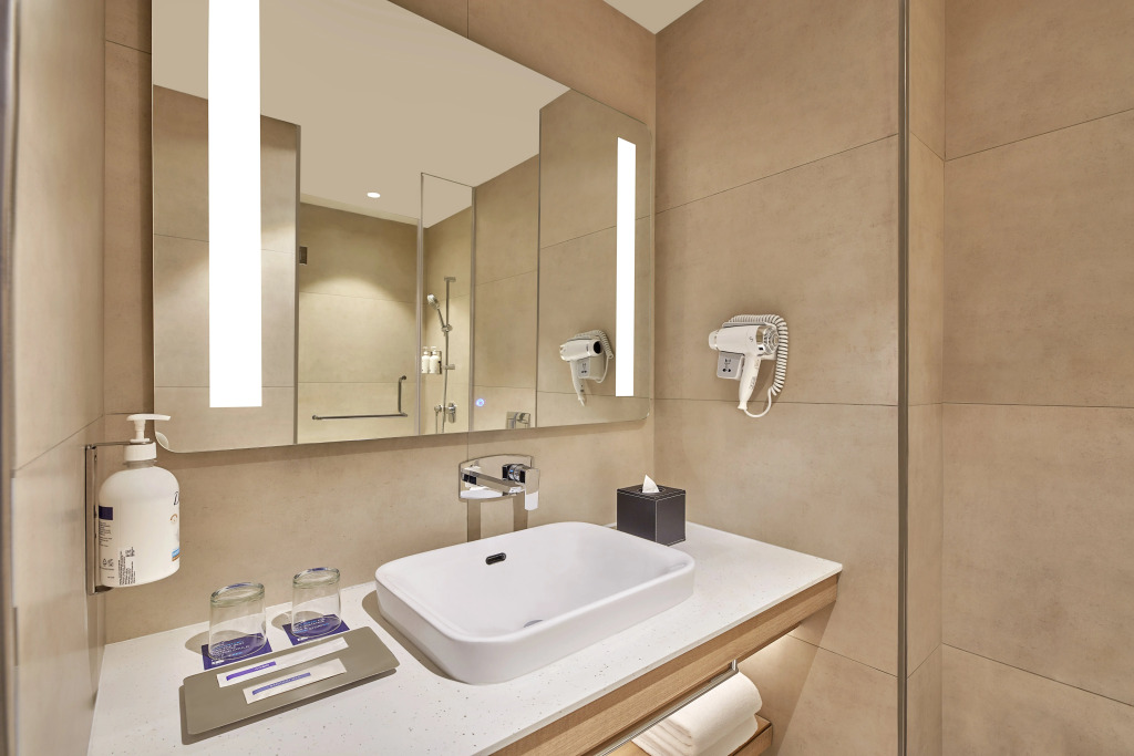 Holiday Inn Express Bengaluru Bommasandra by IHG