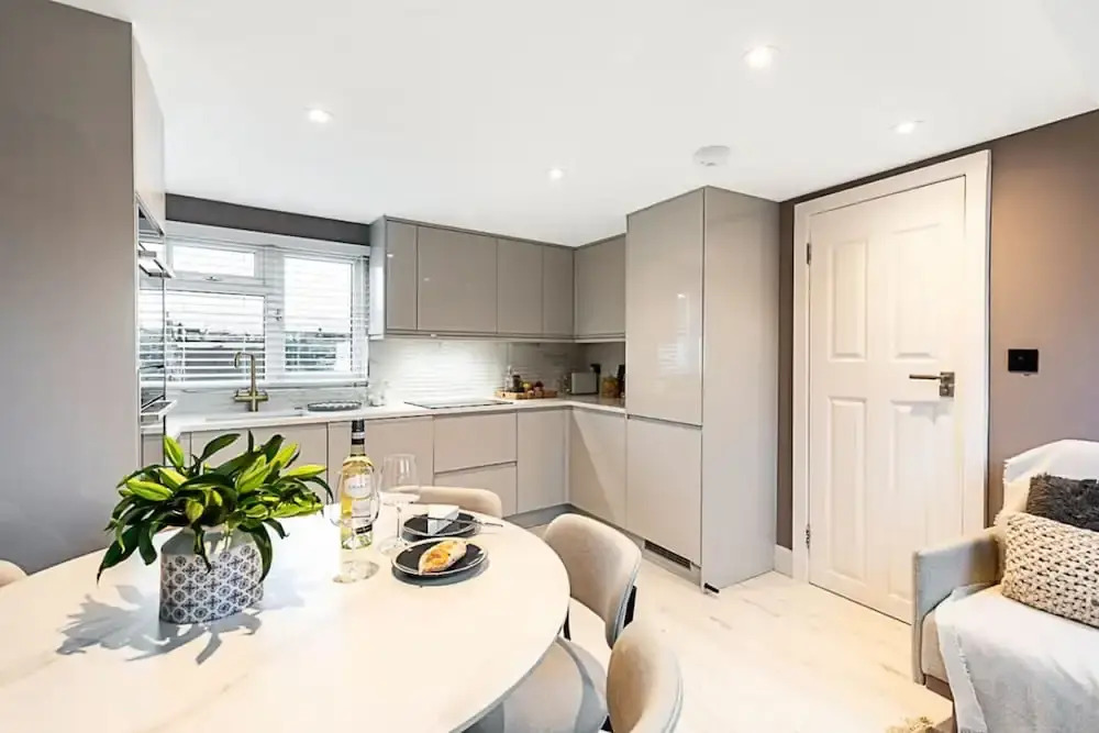 Fulham Oasis - From 325 Per Night