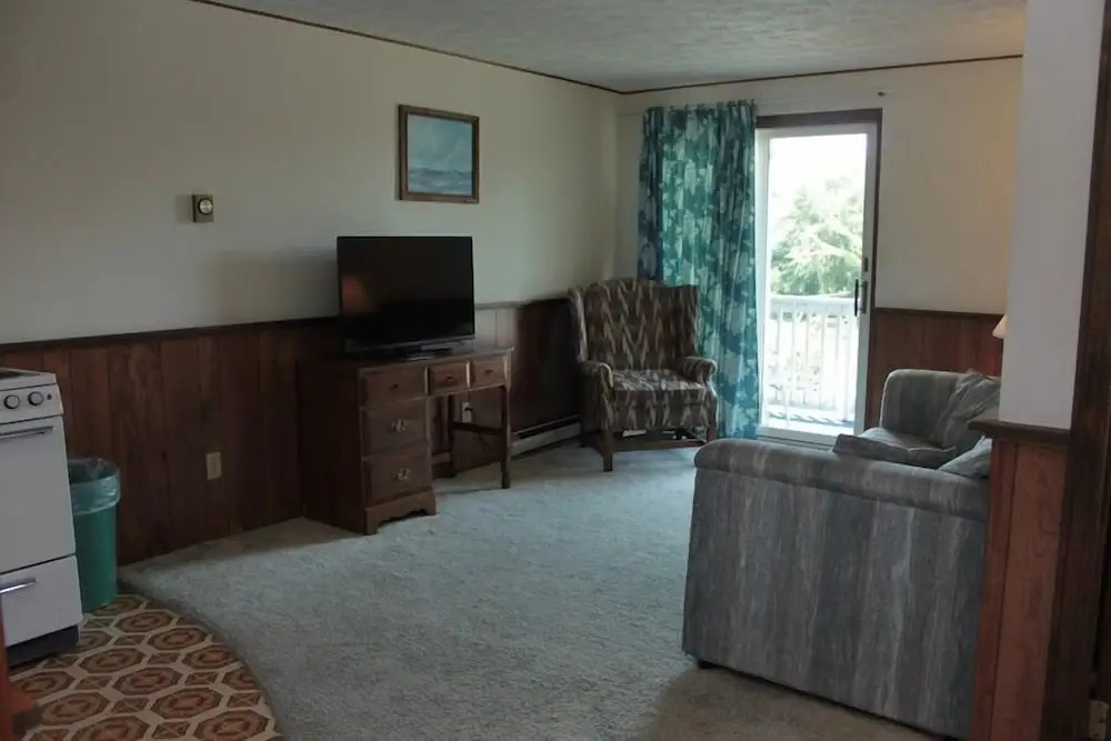 The Villager Motel