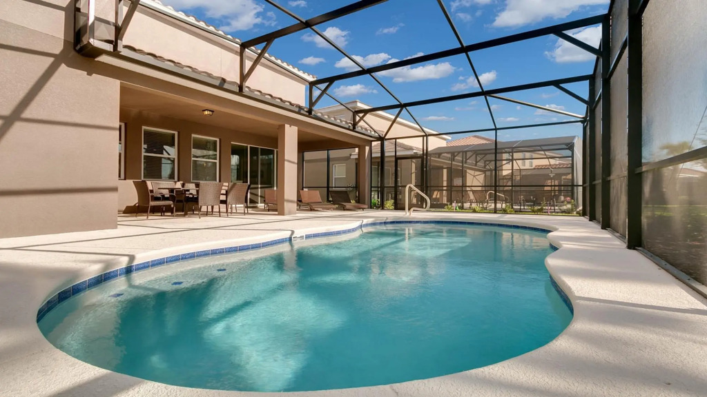 Modern 7BR Pool Villa No Rear Neighbors