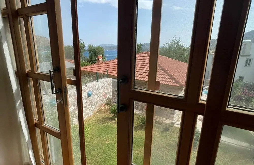 Stonehouse with Sea View and Garden in Bozburun