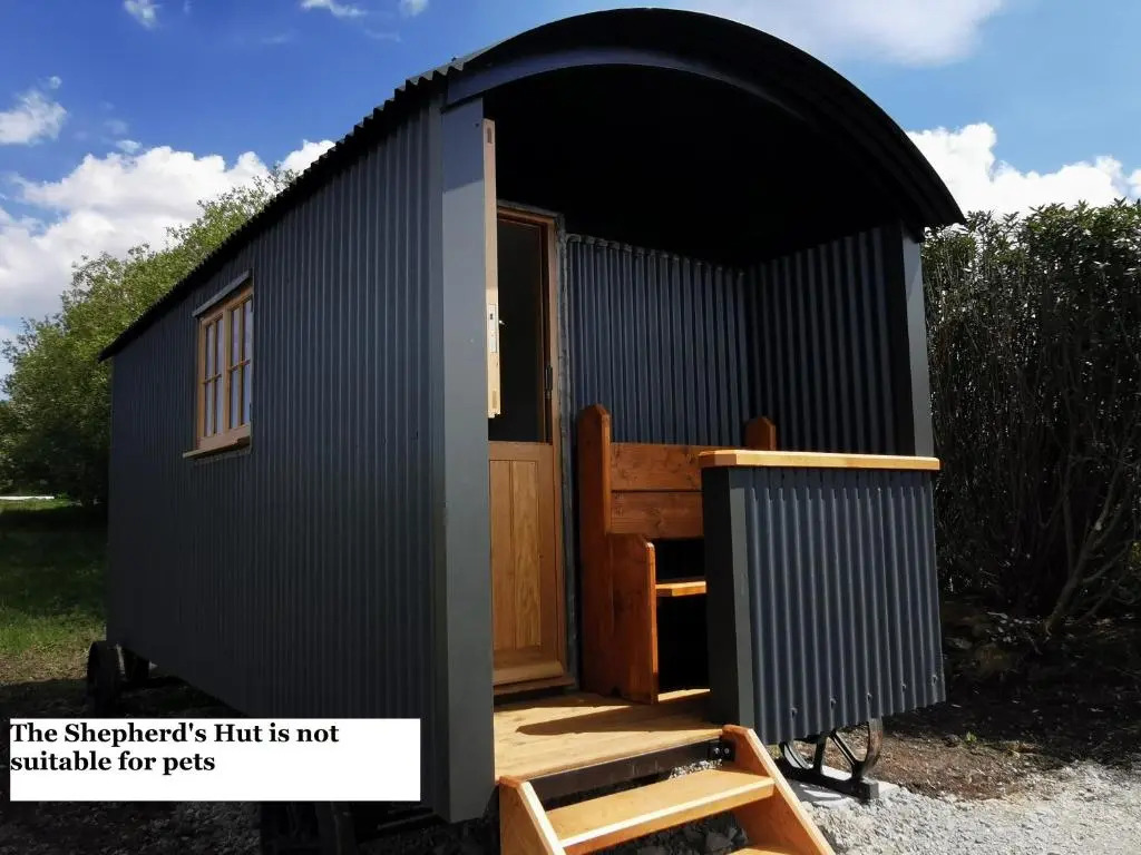 Lough Mardal Eco Lodge