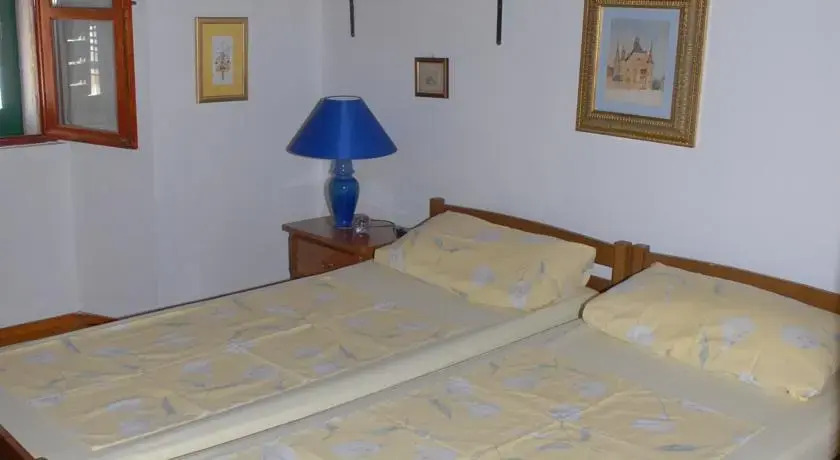 Holiday Home and Apartment Hitri