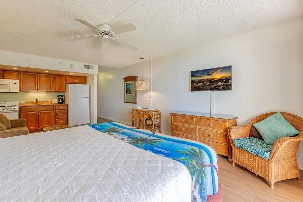 Royal Kahana 217 Condo