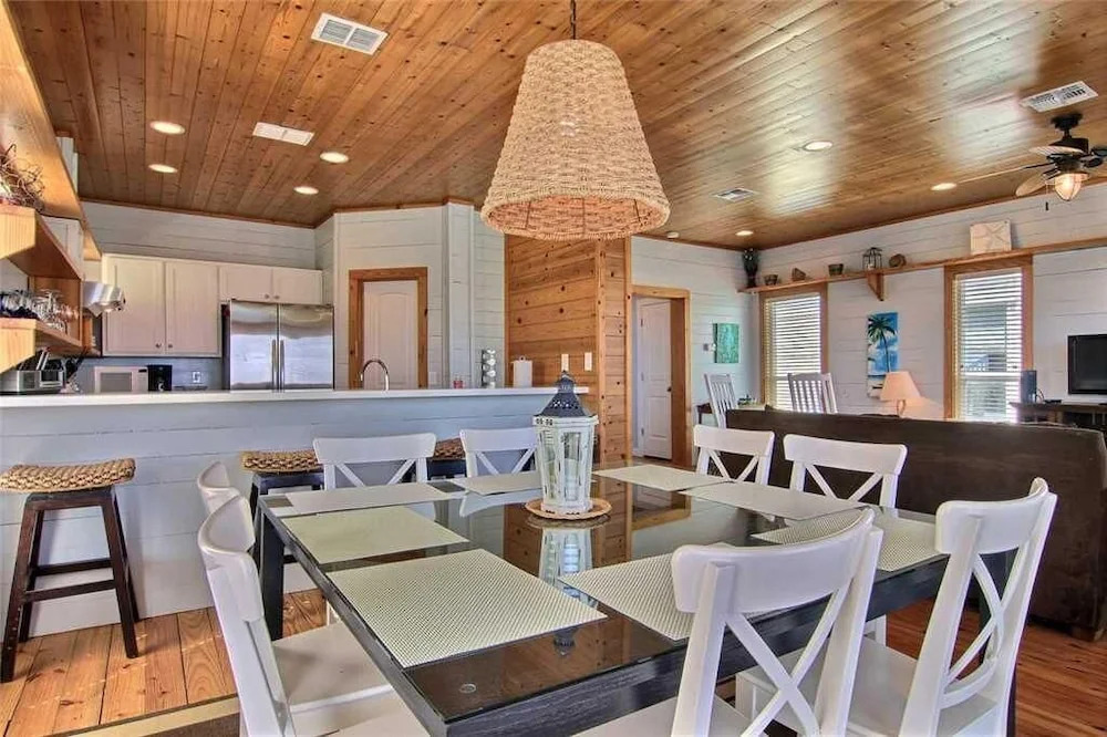 Beach View 54 4 Bedrooms 3.5 Bathrooms Home