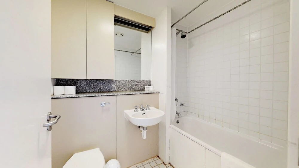 Point West Apartments - South Kensington