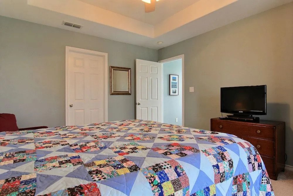 Buttercup Cottage 6BV 2 Bedrooms 2 Bathrooms Home