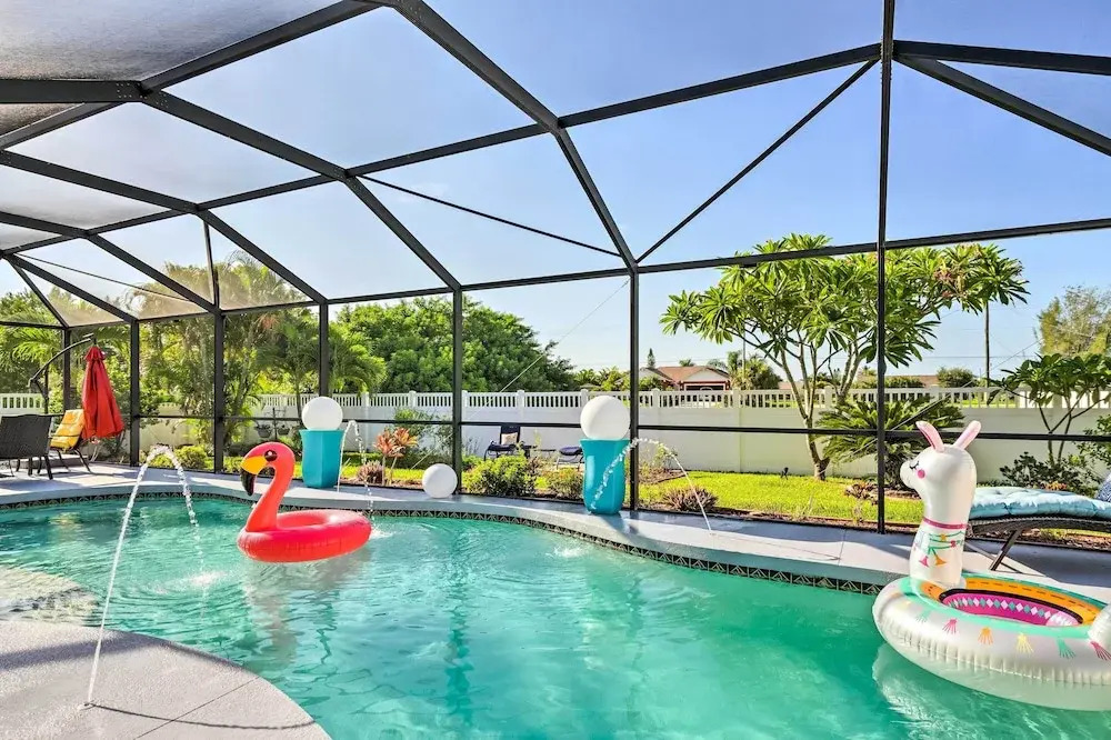 Chic Cape Coral Oasis w/ Pool: 5 Mi to Beach!