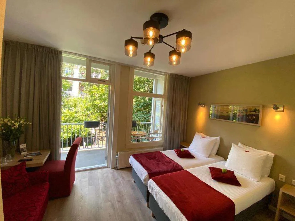 Alp Hotel