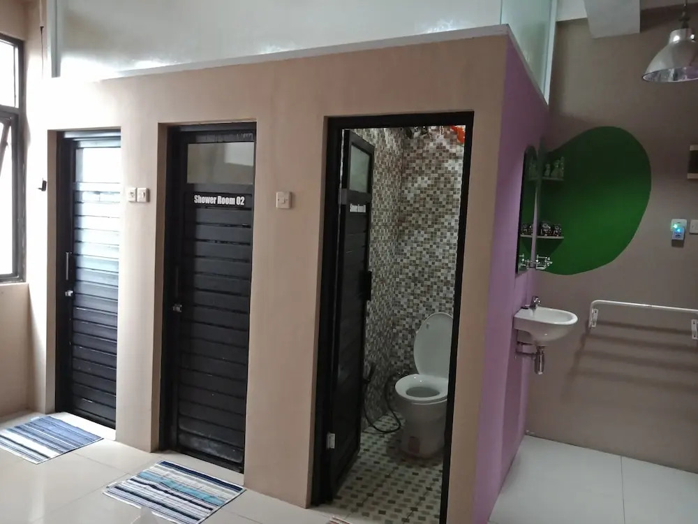 Bogor Cabin Inn - Hostel