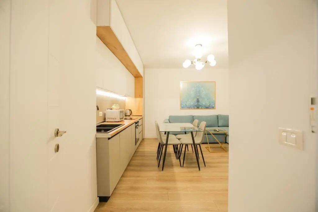Miku Apartment-Premium 2BD At Wilson Squear
