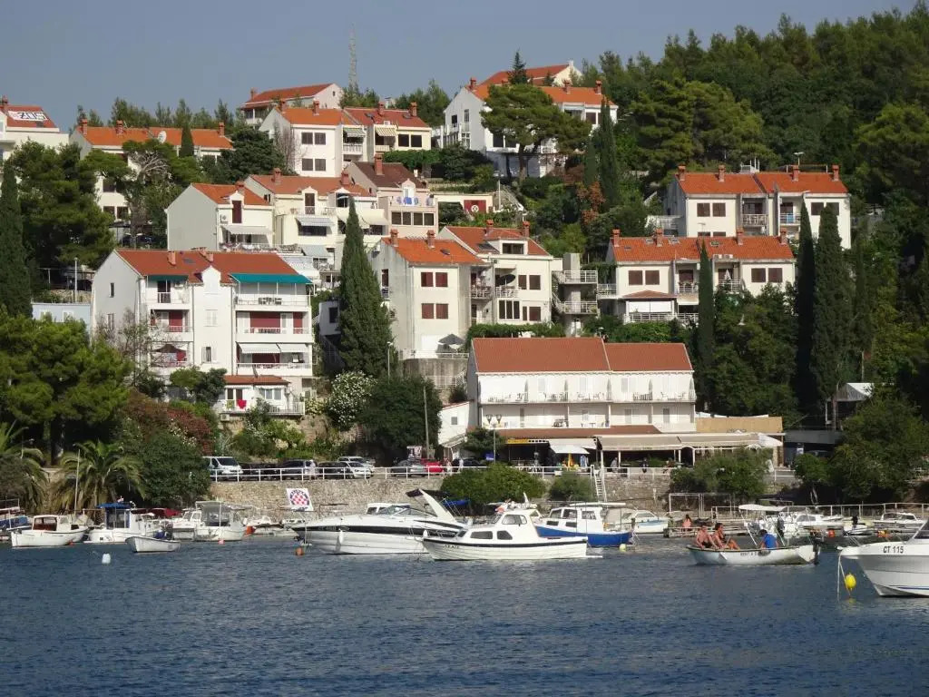 Apartment Bay view