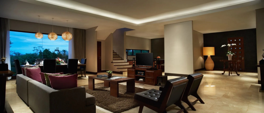 Sun Island Suites