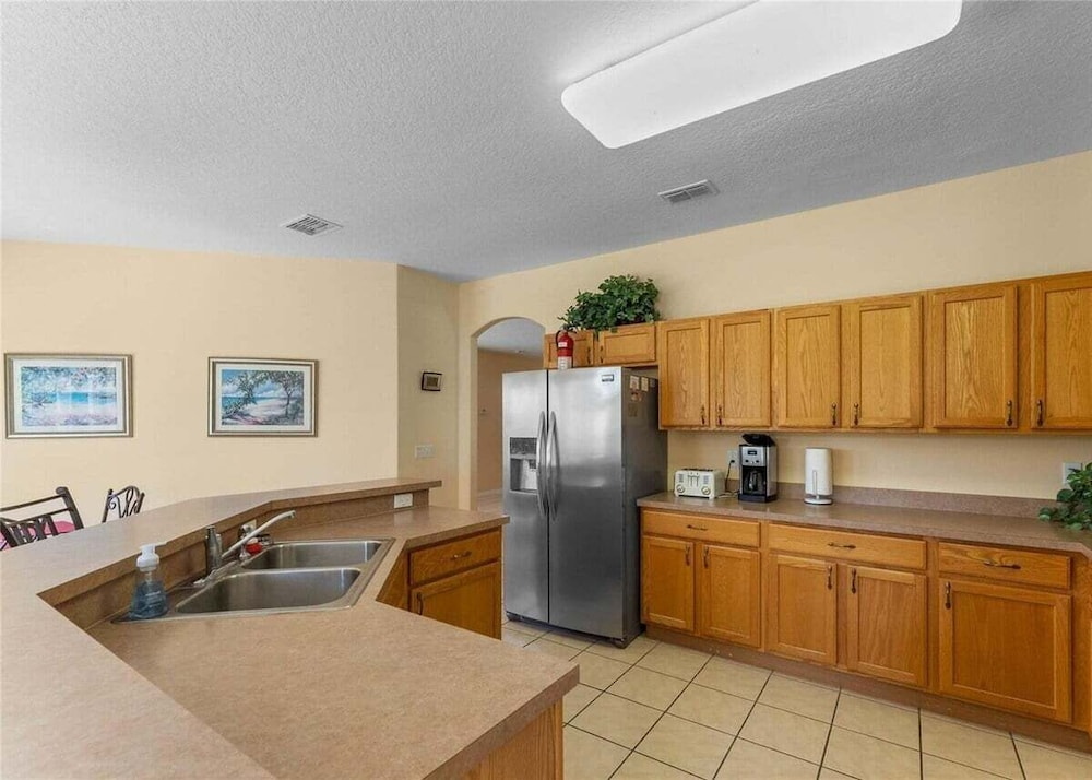 229 Corvina Drive Davenport, 5bed