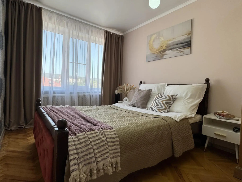 на Островского 31