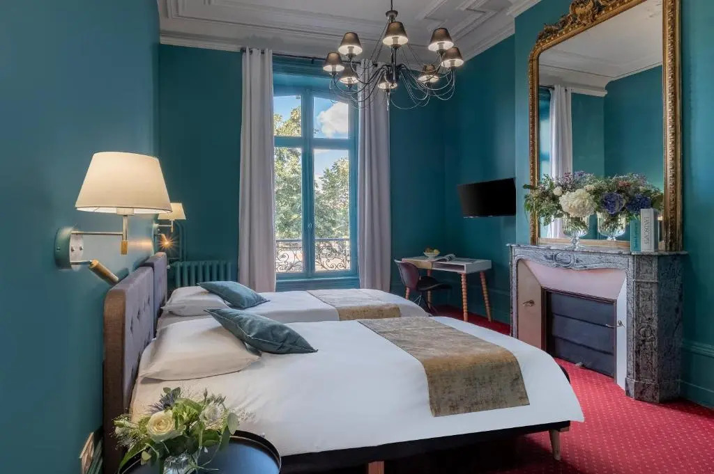 Hotel de Paris, Hotel Particulier du XIX